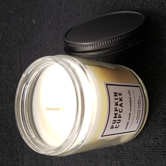 *❣3/25❣ - Bath & Body Works - PUMPKIN CUPCAKE - Candle - Picture 4 of 5